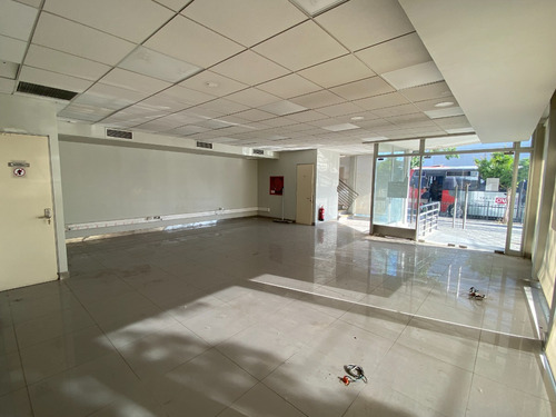 Cuevas/barrio Cívico Comercial/amplia Factibilidad Comercial