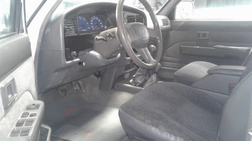 Toyota Hilux 3.0 D/cab 4x4 D Sr