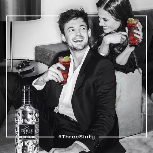 Vodka Three Sixty 360 Filtrada Botella Diamante × 2 Unidades
