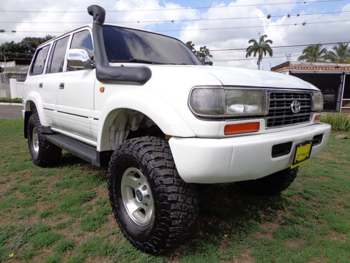 Imagen 3 de 18 de Toyota Burbuja Vx 2007 4.5l V6 4x4 Automático
