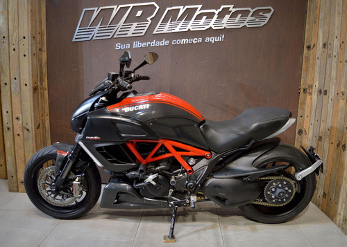 Ducati Diavel Carbon 2012