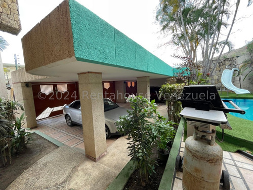 Casa Quinta En Venta Con Piscina Planta Eléctrica Excelente Distribución Cocina Empotrada Seguridad Dos Niveles Nela 24-21124