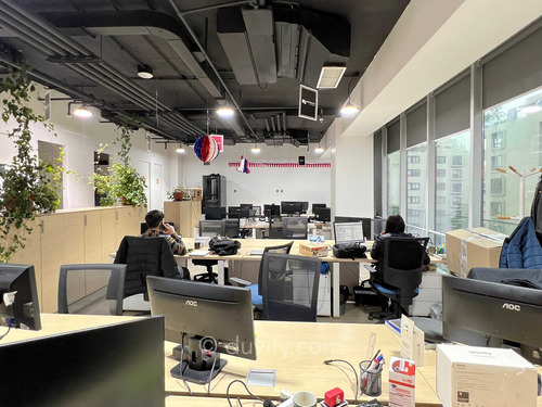 Oficina 390 M2 , Edif Parque San Damian (89745)