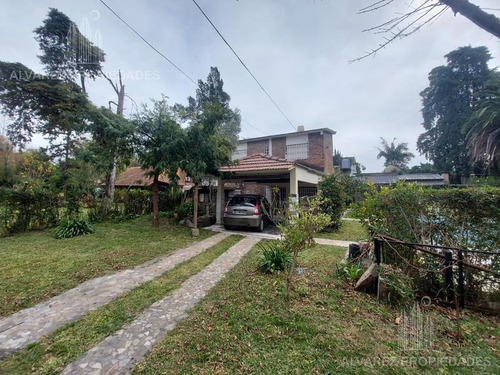 Imagen 1 de 30 de Casa 4 Ambientes Venta Villa Udaondo Ituzaingo