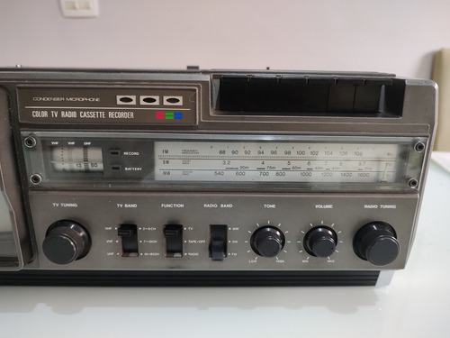 Rádio Color Tv Cassete Broksonic Ccrt 3609 Sem Funcionar (Usado)
