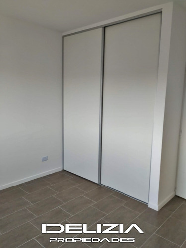 Venta De Duplex 3 Ambientes En Castelar