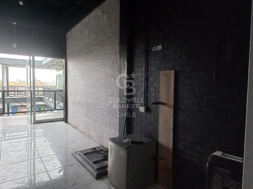 Local Comercial Con Gran Ubicación Y Flujo De Clientes