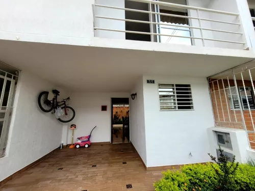 Casa En Venta En La Morada. Cod V6836507