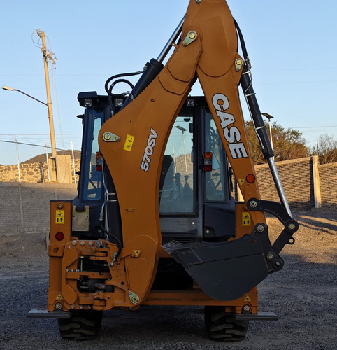 2023 Retroexcavadora Case 570sv Nueva 4x4 Kit A/a