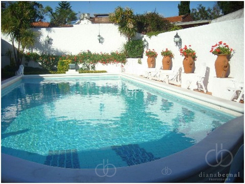 Imagen 1 de 28 de Oportunidad En Playa Mansa, Casa De 5 Dorm Y Pisicina.