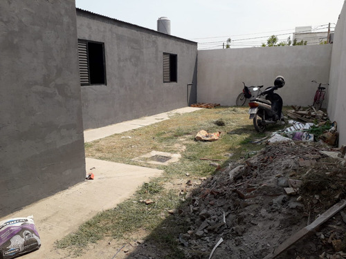 Imagen 15 de 21 de Moderna Casa A Estrenar Barrio La Esmeralda