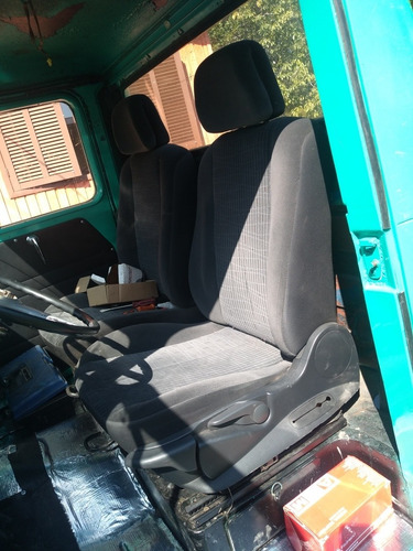 Ford F75