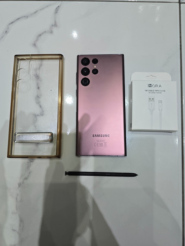 Galaxy S22 Ultra Morado S908e Libre (Usado)