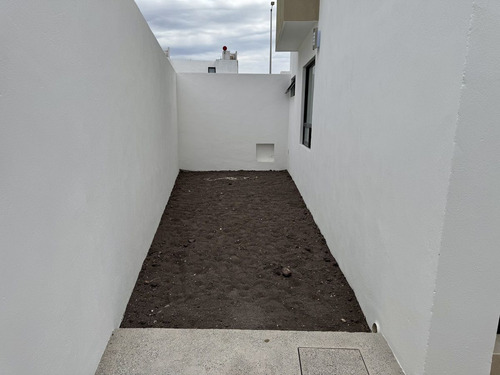 Una Nueva Forma De Vivir, Acceso A Roof Garden- El Refugio Residencial