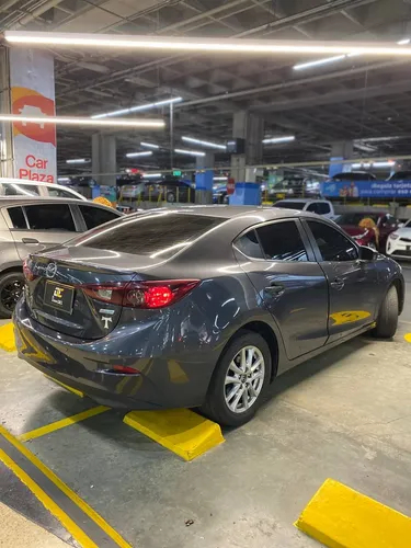 Mazda 3 2.0 Touring Mt