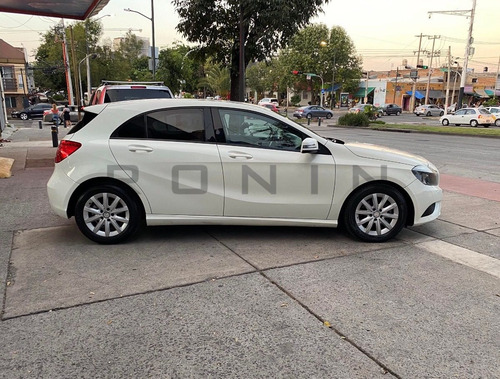 Imagen 9 de 14 de Hermosa Mercedes Benz A180 Hb Cgi 1.6t Hb 5p
