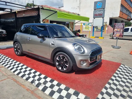 Mini Cooper 1.5 Turbo At
