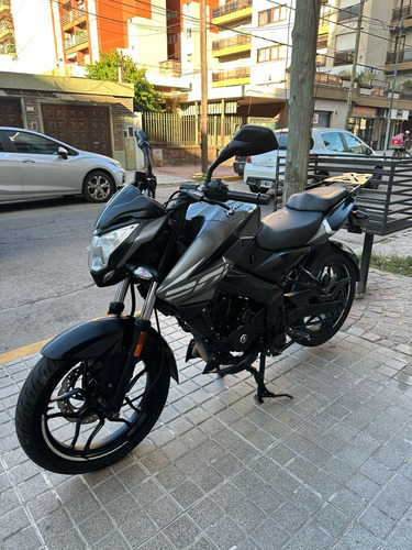 Rouser Ns 200