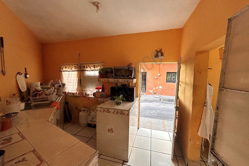 Oportunidad En La Colonia Centro Mazatlán De Una Casa Con Vistas Panorámicas