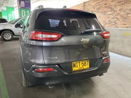 Jeep Cherokee 3.2 Longitude