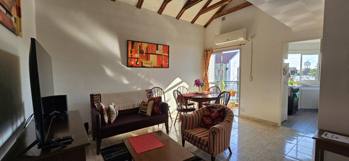 Excelente Departamento 3 Ambientes Con Balcón Y Cochera En Castelli Al 6400, Carapachay