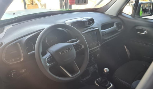 Imagen 25 de 25 de Jeep Renegade Sport 1.8l Mt5