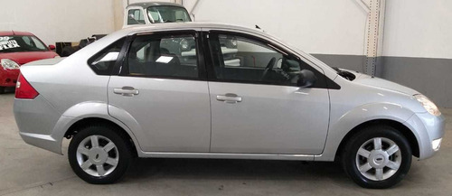 Ford Fiesta Sedan 1.6 Flex 4p 2006