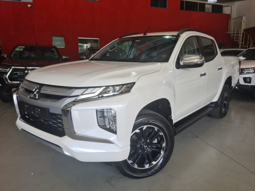 Mitsubishi L200 Triton 2.4 16V TURBO DIESEL SPORT HPE CD 4P 4X4 AUTOMÁTICO