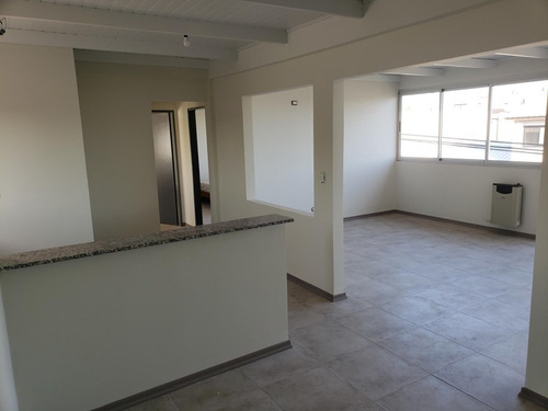 Imagen 4 de 11 de Departamento En Venta En Quilmes