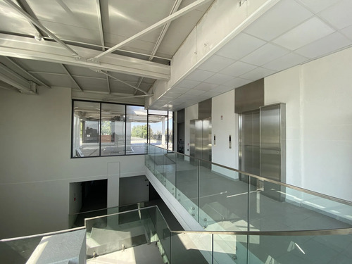 Oficina Bcenter Consistorial  Incluye   Est Y Bod Sub