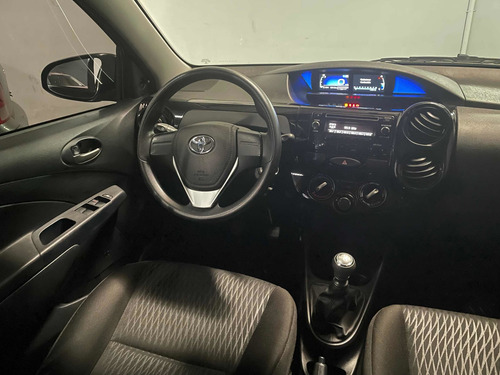 Imagen 11 de 11 de Toyota Etios 2020 1.5 X 6mt My19