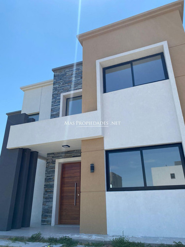Imagen 3 de 18 de Casa En Venta 4 Dormitorios En Villalobos, Pueblos Del Plata