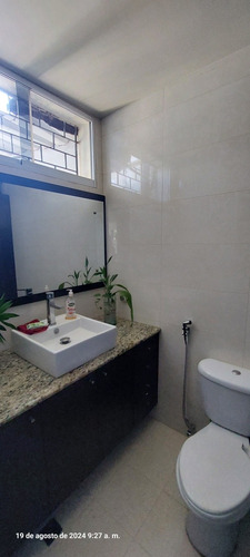 Alquilo Casa A Pocos Metros De La Av Principal De Lecheria