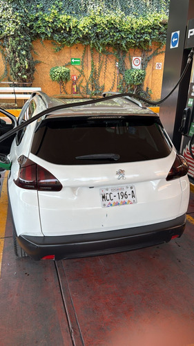 Peugeot 2008 1.2 Puretech Allure Pack