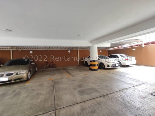 Apartamento En Venta Urb San Isidro Suites 23-1894 Apd