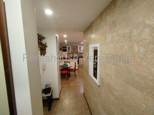 Lomas Del Sol 25-9104 Apto En Exclusiva Urbanización Aire Acondicionado En Cada Habitación, Pisos De Parquet En Habitaciones Y Cerámica En Áreas Sociales. Dos Habitaciones, Dos Baños, Un Maletero
