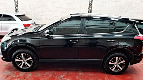 Imagen 3 de 9 de Toyota Rav 4 Vx 2.5 4x4 2017