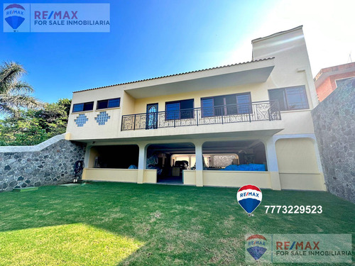 Venta De Casa En La Col. Bellavista, Cuernavaca, Morelosclave 4432