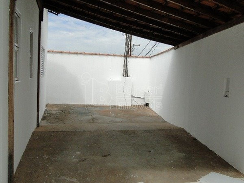 Imagem 3 de 6 de Venda De Casas / Padrão Na Cidade De Araraquara 609
