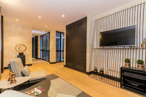 Departamento En Venta De 4 Dorm. En Las Condes