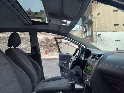 Imagen 11 de 25 de Volkswagen Fox 2013 1.6 Highline