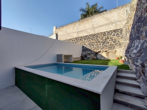 Casa Minimalista En Venta En Brisas De Cuernavaca, Temixco Morelos.