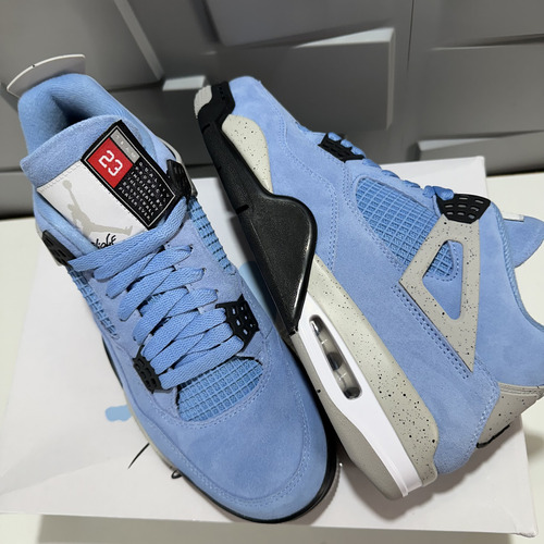 Air Jordan 4 University Blue 41
