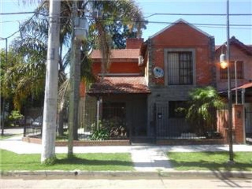 Imagen 1 de 21 de Venta - Casa Céntrica En Garín