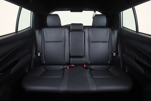 Imagen 8 de 25 de Toyota Yaris S Cvt 5p My22