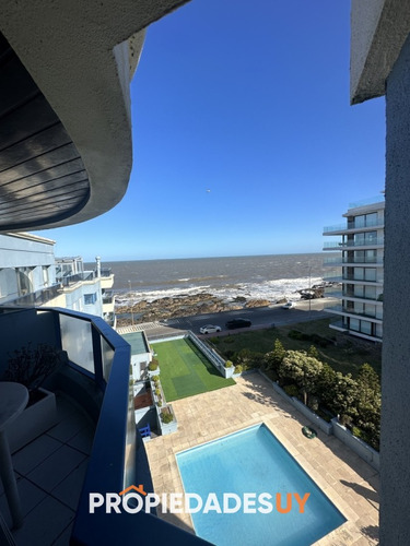 Apartamento En Península-punta Del Este Con Hermosa Vista Al Mar.  