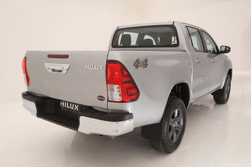 Toyota Hilux Pick-up 2.4 Cd Sr 150cv 4x2 At Cr7