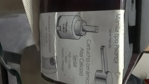 Llave De Lavamanos De Luxe En Acero Inoxidable Unique