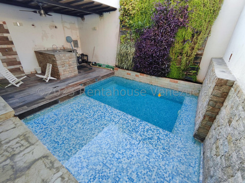 Asg Espectacular Townhouse En Venta Urb Morichal Suites
