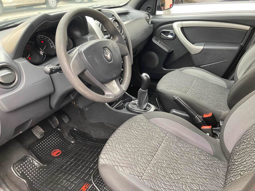 Imagen 6 de 15 de Renault Duster 1.6 Ph2 4x2 Dynamique 110cv 2017